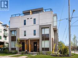 1 - 17 GREENBRIAR ROAD Toronto, ON M2K 0G7