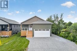 22 MURRAY STREET  Kawartha Lakes (Fenelon Falls), ON K0M 1N0