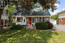 873 SMYTH ROAD  Ottawa, ON K1G 1P4