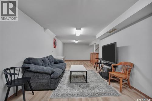2002 Richardson Road, Saskatoon, SK 