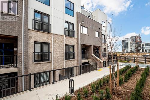 204B-06 - 349 WHEAT BOOM DRIVE W , Oakville, Ontario L6H 7X5 2