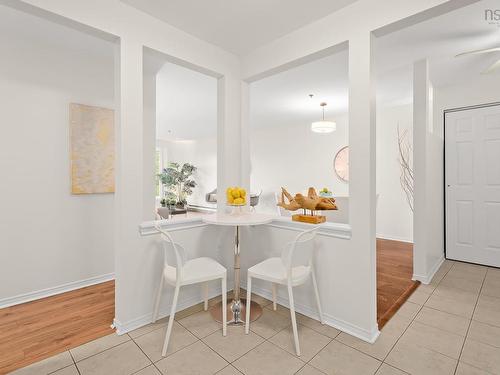 410 87 Kearney Lake Road, Halifax, NS 