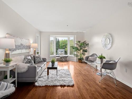 410 87 Kearney Lake Road, Halifax, NS 