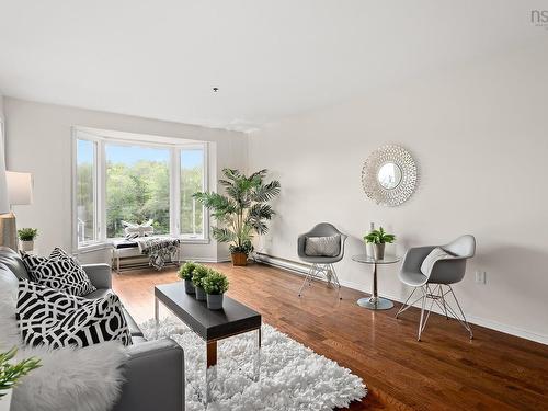 410 87 Kearney Lake Road, Halifax, NS 