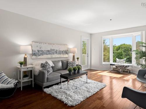 410 87 Kearney Lake Road, Halifax, NS 
