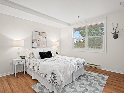 410 87 Kearney Lake Road, Halifax, NS 