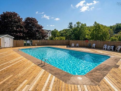 410 87 Kearney Lake Road, Halifax, NS 