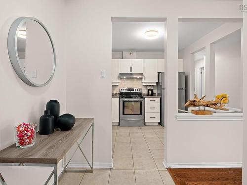 410 87 Kearney Lake Road, Halifax, NS 
