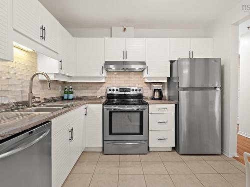 410 87 Kearney Lake Road, Halifax, NS 