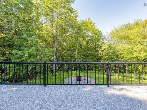 104 Arnold Drive, Fall River, NS 
