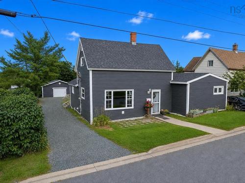 10 Cottage Street  Sydney Mines, NS B1V 2N4