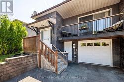 229 BRITANNIA AVENUE Bradford West Gwillimbury, ON L3Z 1A4