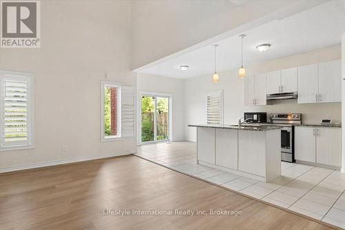 242 Moorlands Crescent, Kitchener, ON 