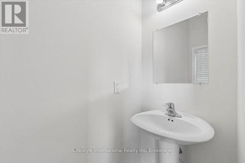 242 Moorlands Crescent, Kitchener, ON 