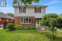 550 WOLFFDALE CRESCENT  Ottawa, ON K1K 1N5