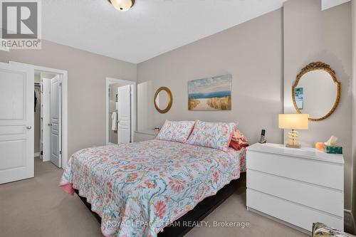 Generous Primary Bedroom w/lots of natural light. - B - 1004 Beryl Private, Ottawa, ON 