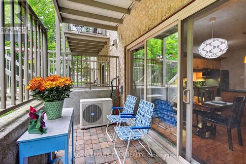 Relax her after a day at the office! - B - 1004 Beryl Private, Ottawa, ON 