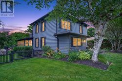 53 CAMPBELL AVENUE E  Milton (Campbellville), ON L0P 1B0