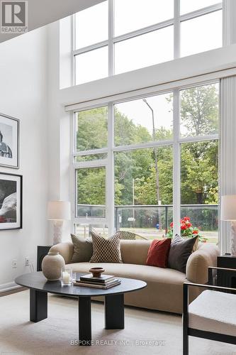 186 Borough Drive, Toronto, ON 