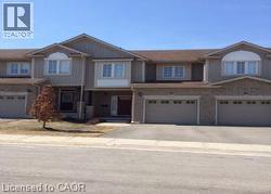 105 PINNACLE Drive Unit# 11 Kitchener, ON N2P 1B8