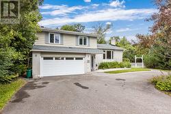 123 DOROTHEA DRIVE  Ottawa, ON K1V 7C6