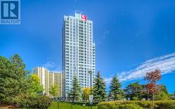 604 - 18 GRAYDON HALL DRIVE  Toronto, ON M3A 2Z9