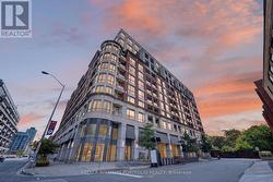 802 - 23 GLEBE ROAD W  Toronto, ON M5P 0A1