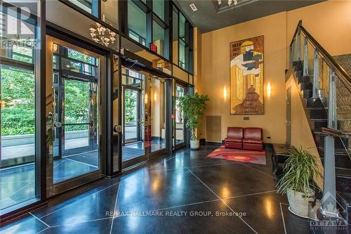 908 - 245 KENT STREET , Ottawa, Ontario K2P 0A5 5
