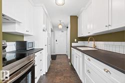 #612 11307 99 AV NW  Edmonton, AB T5K 0H2