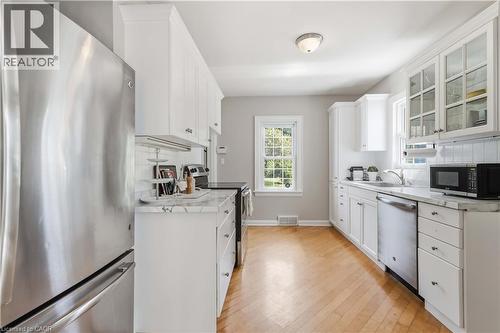 Hardwood Floors - 1537 Gregory Road, St. Catharines, ON 