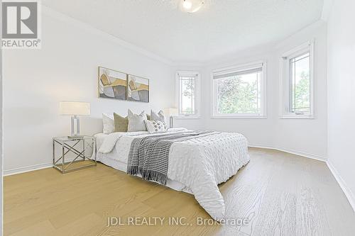 676 Ceremonial Drive, Mississauga, ON 