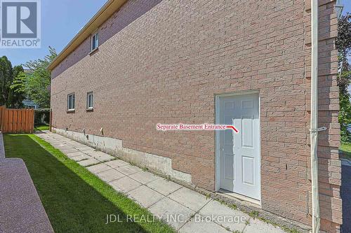 676 Ceremonial Drive, Mississauga, ON 