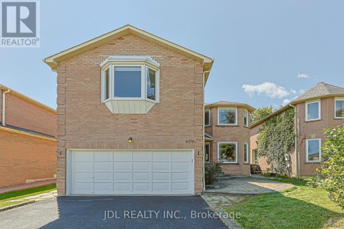 676 Ceremonial Drive, Mississauga, ON 