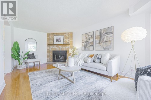 676 Ceremonial Drive, Mississauga, ON 