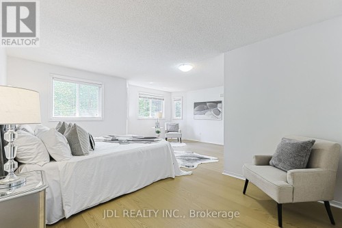 676 Ceremonial Drive, Mississauga, ON 