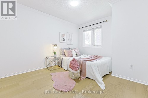 676 Ceremonial Drive, Mississauga, ON 