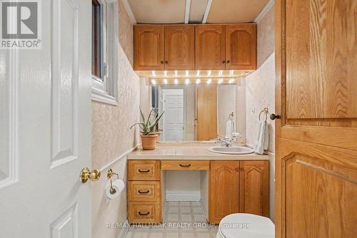 1236 Amesbrooke Drive, Ottawa, ON 