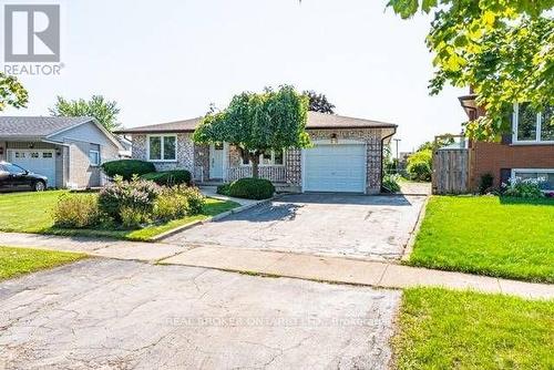 UPPER - 19 ARGYLE COURT , Welland, Ontario L3C 6J1 2