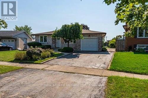 UPPER - 19 ARGYLE COURT , Welland, Ontario L3C 6J1 3