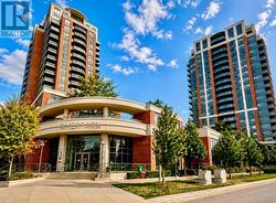 1702 - 1 UPTOWN DRIVE  Markham, ON L3R 5C1