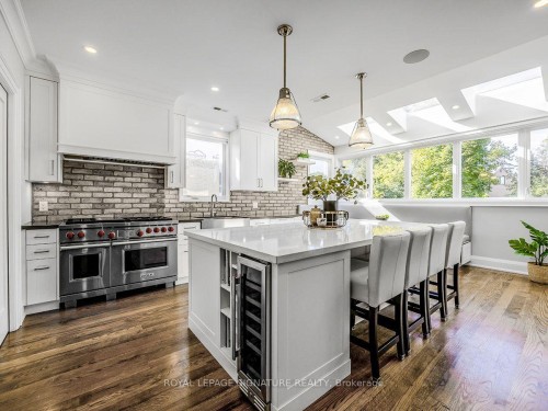 30 Broadleaf Road, Toronto, ON 