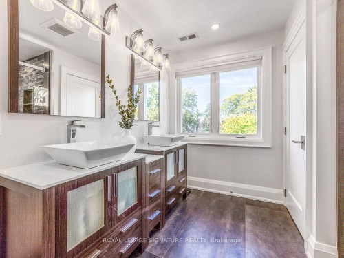 30 Broadleaf Road, Toronto, ON 