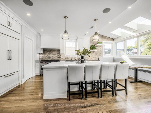 30 Broadleaf Road, Toronto, ON 