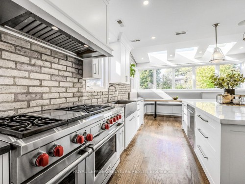 30 Broadleaf Road, Toronto, ON 