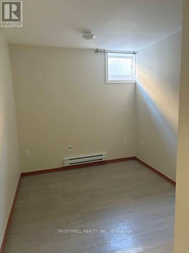 A6 - 14810 YONGE STREET , Aurora, Ontario L4G 1N3 3