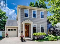33 CHERRY STREET St. Catharines, ON L2R 5M5