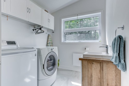 Salle d'eau - 34 Rue Du Saturnie, Saint-Hippolyte, QC 