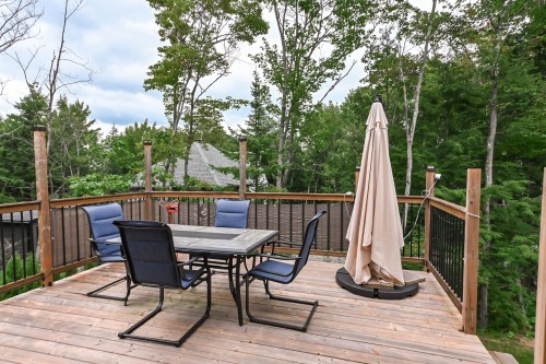 Balcon - 34 Rue Du Saturnie, Saint-Hippolyte, QC 