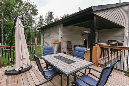 Balcon - 34 Rue Du Saturnie, Saint-Hippolyte, QC 