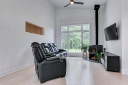 Salon - 